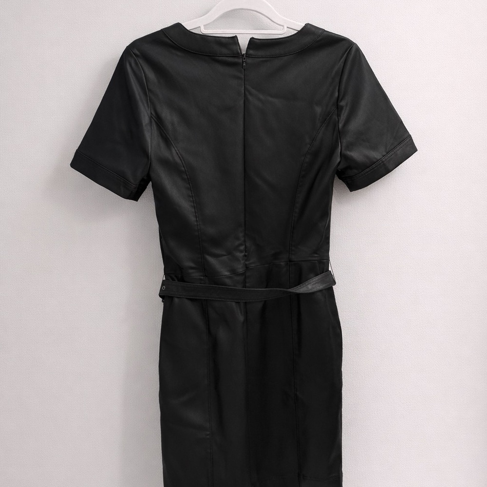 White House Black Market Black Faux Leather Sheath Dress Size 6 NWT - Picture 6 of 6